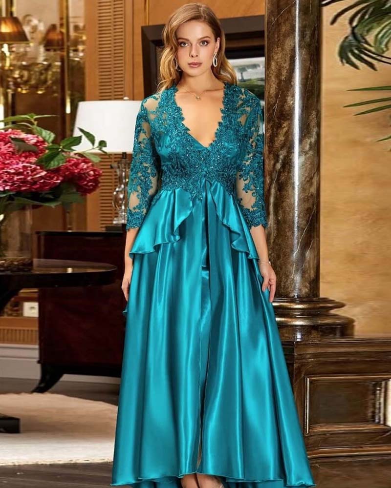 Turquoise Satin and Lace Nightdress and Gown